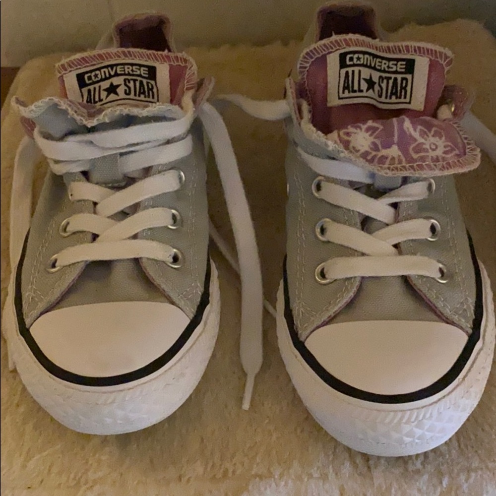 Double tongue converse